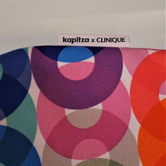 KAPITZA x CLINIQUE Logo Circles Makeup Cosmetic Travel Bag - Picture 5 of 8